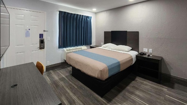 Motel 6-Galveston, TX image 19