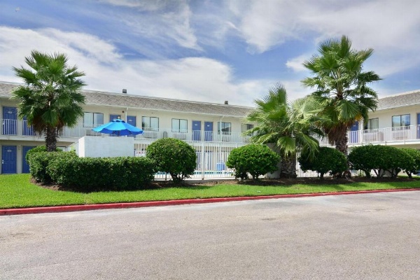 Motel 6-Galveston, TX image 24