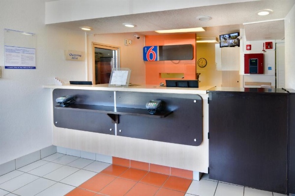 Motel 6-Galveston, TX image 26